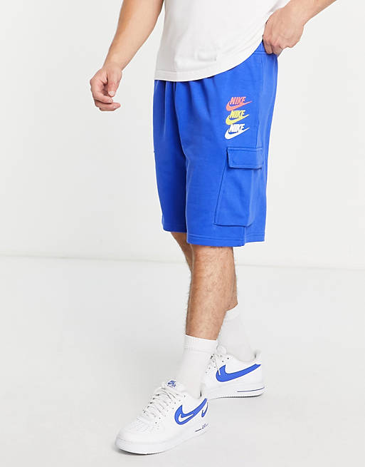 Hombre Pantalones cortos | Pantalones cortos azul real con logo multicolor de Nike - VF40145