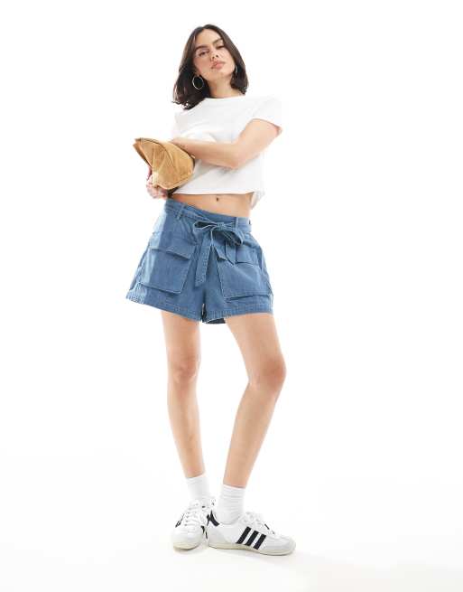 Pantalones cortos azules con cinturilla paperbag de cambray de Wednesday's Girl