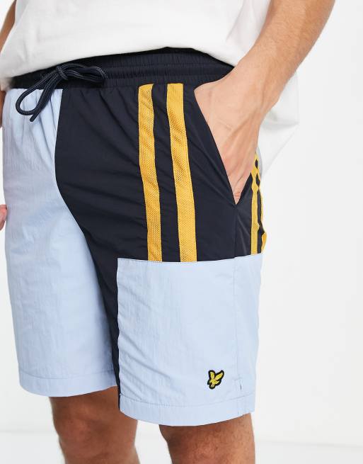 Pantalones cortos azules con diseño color block de Lyle & Scott