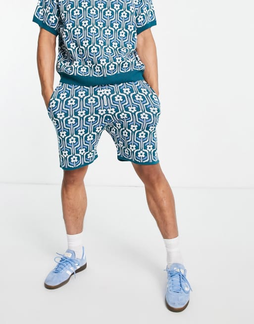 Pantalones cortos azules con diseño floral de punto de ASOS DESIGN (parte de un conjunto), 4 de 4