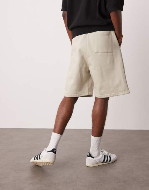 Pantalones cortos beis claro extragrandes de tejido grueso de 400 g/m² de ASOS DESIGN, 2 de 5