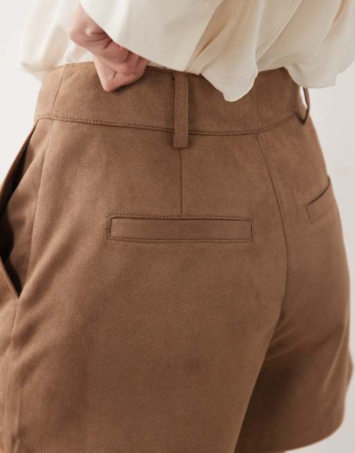 Pantalones cortos beis de antelina de River Island, 4 de 5