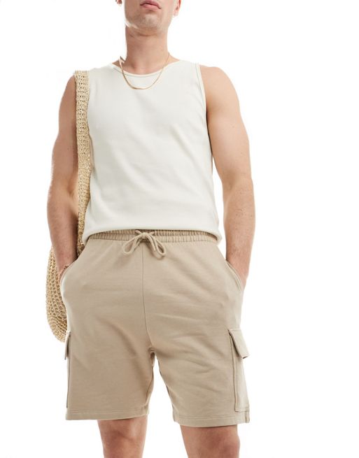 Pantalones cortos beis de corte slim con bolsillos cargo de FhyzicsShops DESIGN