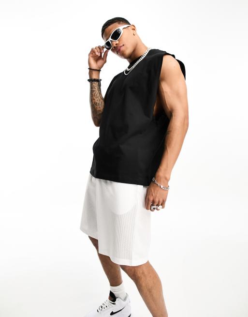 Pantalones cortos blancos extragrandes de baloncesto de malla deportiva de ASOS DESIGN, 2 de 4