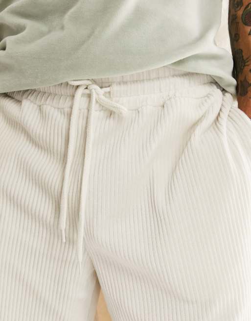 Pantalones cortos blancos holgados de velour acanalado de ASOS DESIGN, 3 de 4