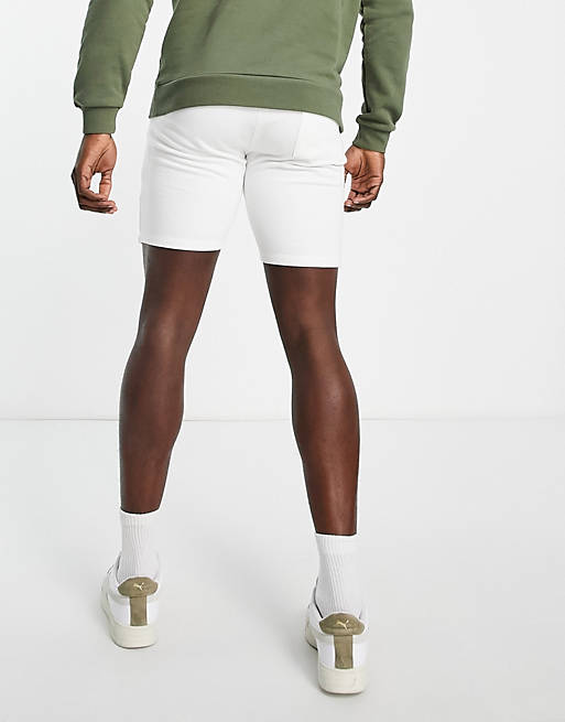 vacío Milímetro pantalla Pantalones cortos blancos pitillo con pinzas de ASOS DESIGN | ASOS