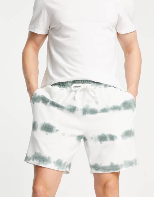 Pantalones cortos blancos verdes holgados con efecto tie dye tejido rizado de ASOS ASOS