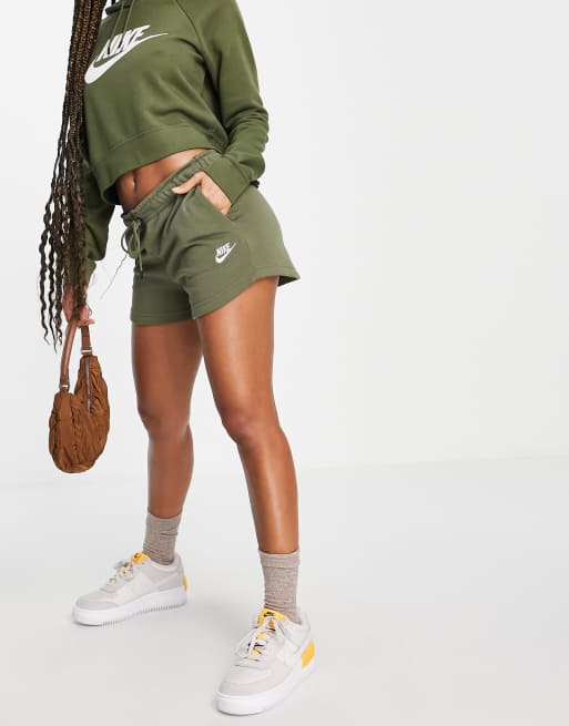 Pantalones cortos caqui oliva básicos de felpa de Nike