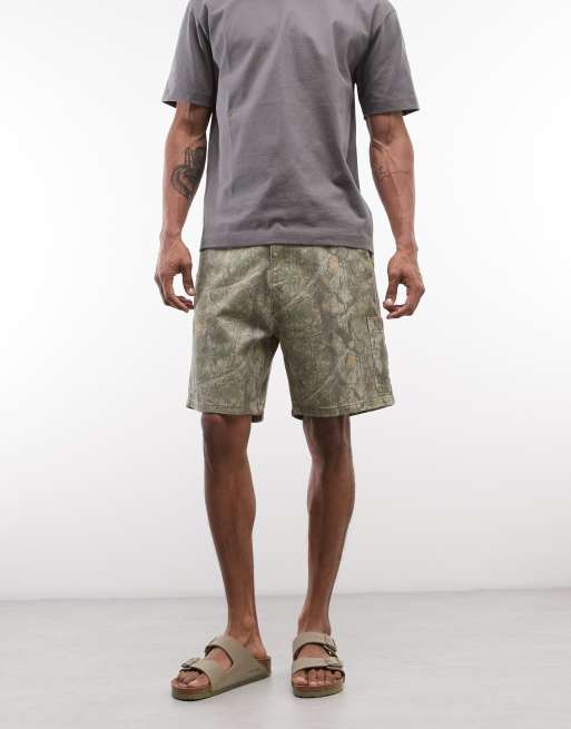 Pantalones cortos cargo con estampado de camuflaje Workshop de Faded Store