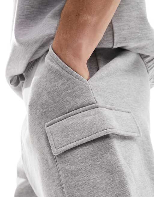 Pantalones cortos cargo gris jaspeado de punto de New Look, 2 de 5