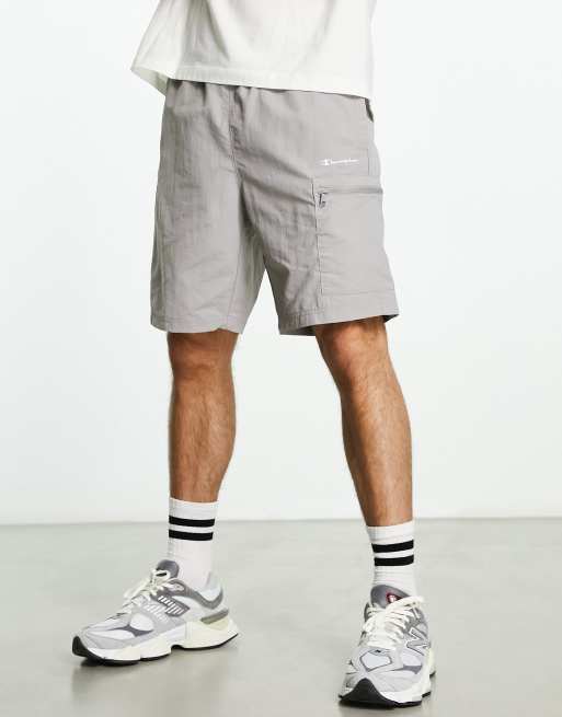 Pantalones cortos cargo grises estilo bermudas Legacy de Champion