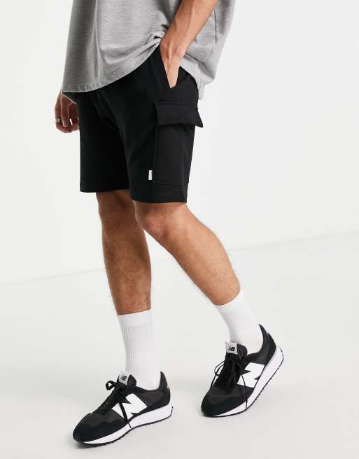 Pantalones cortos cargo negros con un bolsillo de de Jack & Jones Intelligence | ASOS