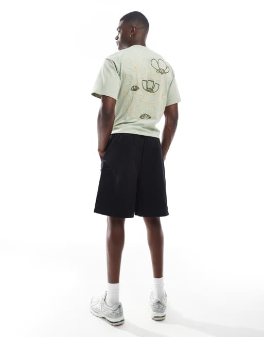 Pantalones cortos cargo negros de largo medio con detalle de parche de ASOS DESIGN, 3 de 5