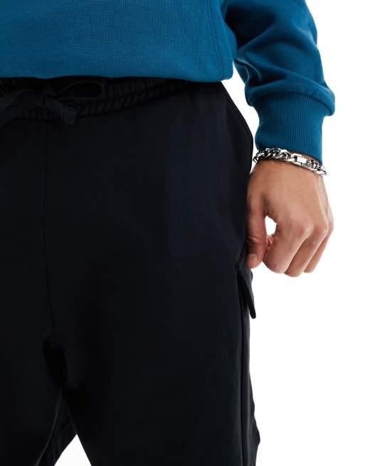 Pantalones cortos cargo negros de punto de New Look, 5 de 5