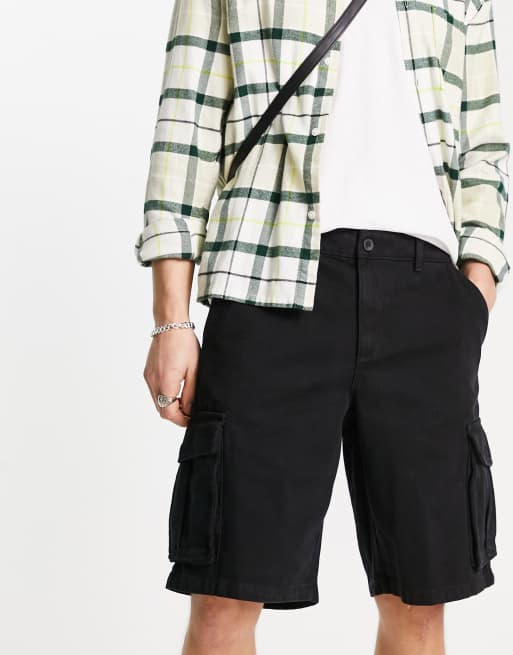 Pantalones cortos cargo negros holgados de New Look