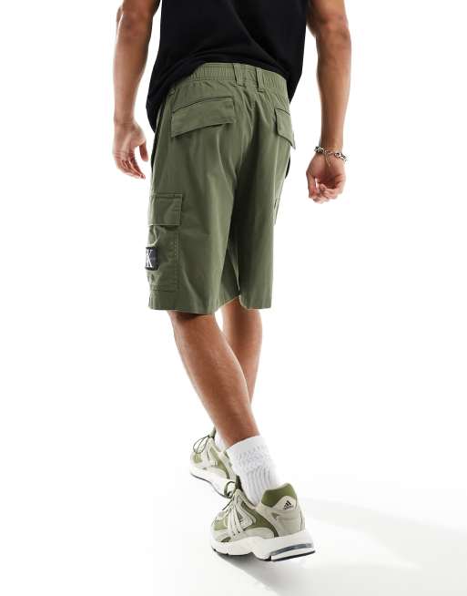 Pantalones cortos cargo verde oliva de Calvin Klein Jeans ASOS