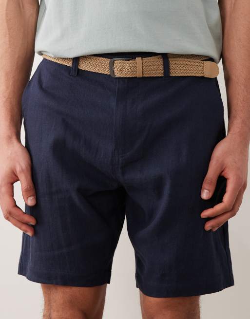Pantalones cortos chinos azul marino con cinturón de mezcla de lino de Threadbare, 4 de 5