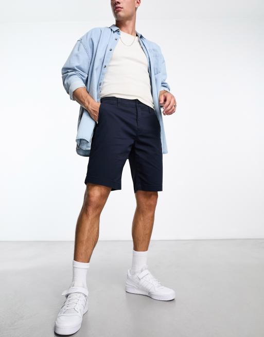 Pantalones cortos chinos azul marino XX de Levi's, 2 de 4