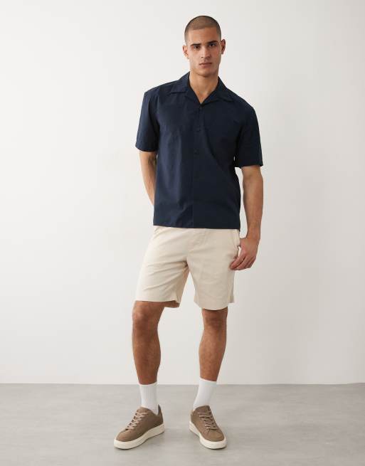 Pantalones cortos color crema con cinturilla elástica de Selected 