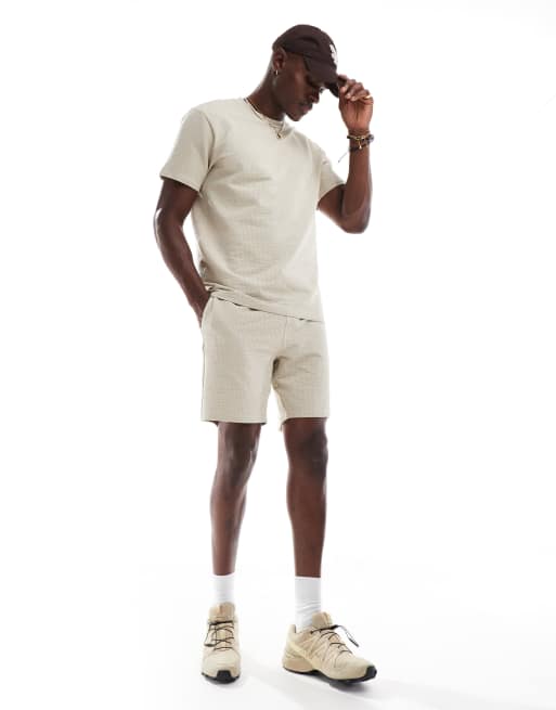 Pantalones cortos color crema de tejido gofrado de ONLY & SONS (parte de un conjunto)