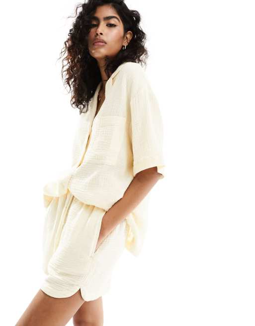Pantalones cortos color crudo de estilo casual de bambula de ASOS DESIGN