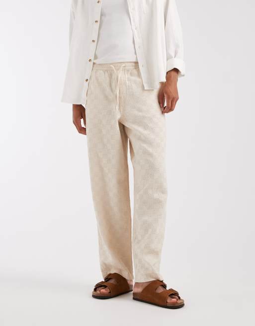 Pantalones cortos color crudo texturizados de ASOS DESIGN (parte de un conjunto)