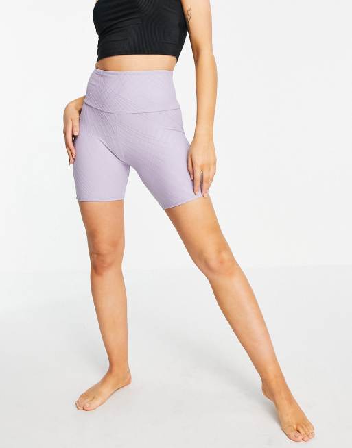 Pantalones cortos color lavanda de 5