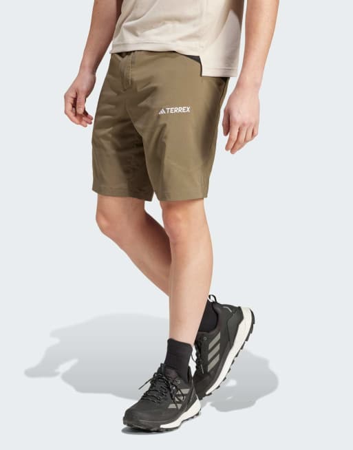 Pantalones cortos color oliva de largo medio Terrex Xperior de adidas