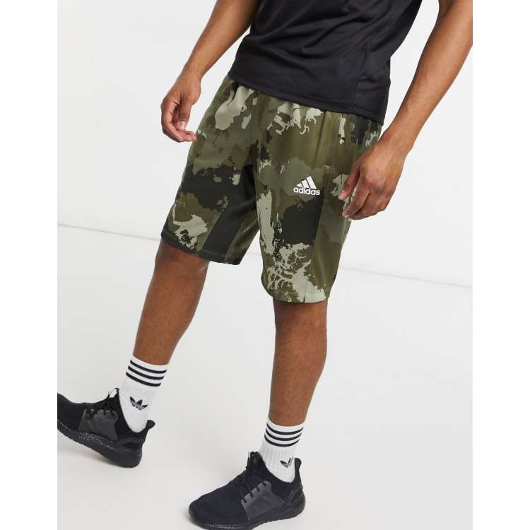 Pantalones cortos con estampado de camuflaje verde de la colección Training de adidas ASOS
