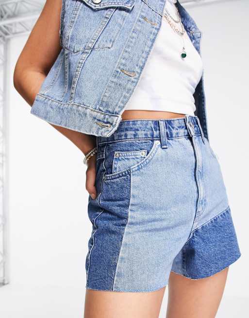 Pantalones cortos con lavado azul medio y diseño estilo patchwork de Topshop