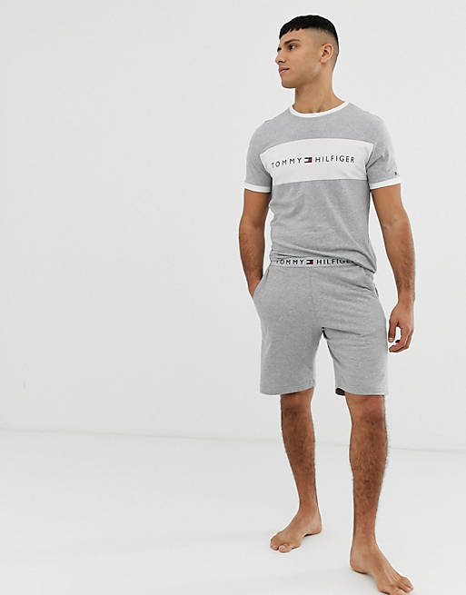 Walk around translate custom Pantalones cortos confort grises con cinturilla del logo de Tommy Hilfiger  | ASOS