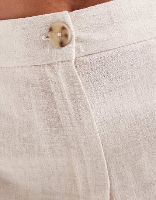 Pantalones cortos dad beis holgados de tejido con lino de ASOS DESIGN, 5 de 5