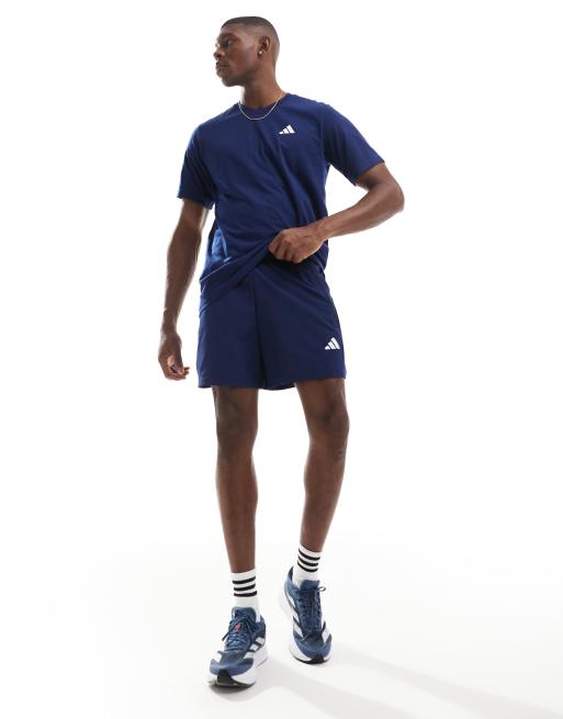 Pantalones cortos de 5" azul marino de punto de adidas Training Essentials, 3 de 5