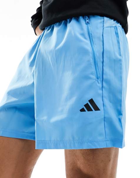Pantalones cortos de 5" azules de adidas Training Essentials - view 1