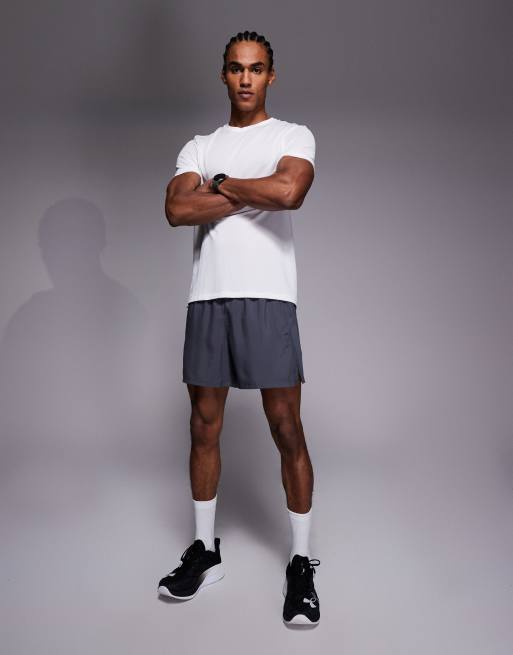 Pantalones cortos de 5" gris granito Launch de Under Armour, 2 de 5