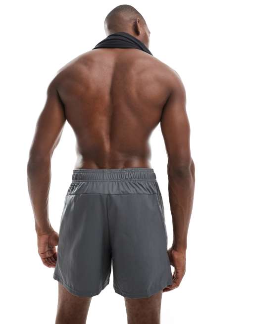 Pantalones cortos de 5" grises de adidas Training Essentials, 4 de 5