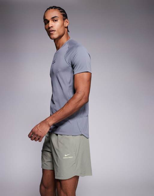 Pantalones cortos de 6" verdes con logo Pro ADV Training de Nike, 3 de 5