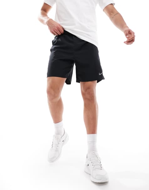 Pantalones cortos de 7" negros Challenger Dri-FIT de Nike Running - view 1