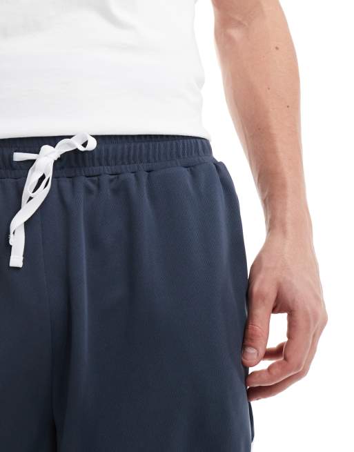 Pantalones cortos de 8 cm azul marino retro para correr de malla de ASOS 4505, 4 de 5