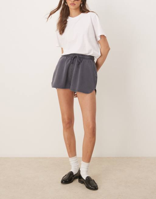 Pantalones cortos de chándal azul lavado deportivos de ASOS DESIGN, 4 de 5