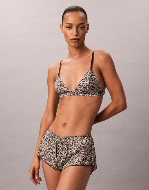 Conjunto de sujetador y pantalones cortos con estampado de leopardo Sexy Satin Mix & Match de Calvin Klein, 3 de 4