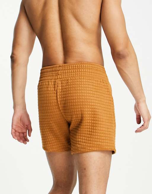 Pantalones cortos de estar por casa marrones texturizados de ASOS DESIGN, 2 de 4