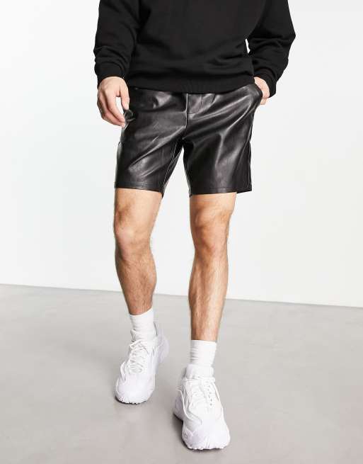 Pantalones cortos de largo medio y corte slim de tejido efecto cuero de ASOS DESIGN , 4 de 4