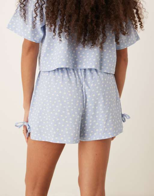 Pantalones cortos de pijama azules con estampado de margaritas Mix & Match de ASOS DESIGN, 4 de 5