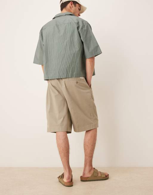 Pantalones cortos de sastre beis de estilo bermudas de Calvin Klein Jeans, 3 de 5