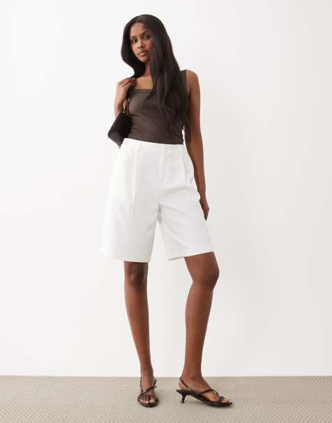 Pantalones cortos de sastre blancos estilo bermudas de Gina Tricot - view 1