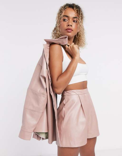 Traje de efecto cuero en color rubor de ASOS DESIGN, 3 de 3
