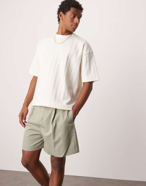 Pantalones cortos de vestir verdes de corte ancho con pinzas delanteras y detalle de cinturón de ASOS DESIGN