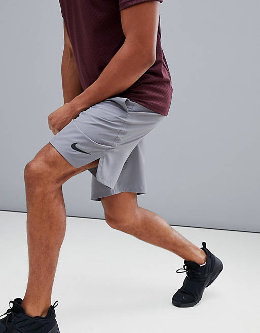 Estimar cuidadosamente Fantástico Pantalones cortos en gris Flex 2.0 de Nike Training | ASOS