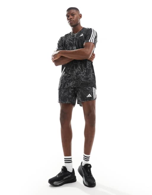 Pantalones cortos estampados Own The Run de adidas Running